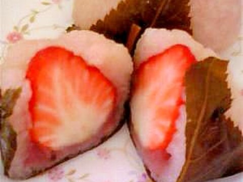 苺入り桜餅